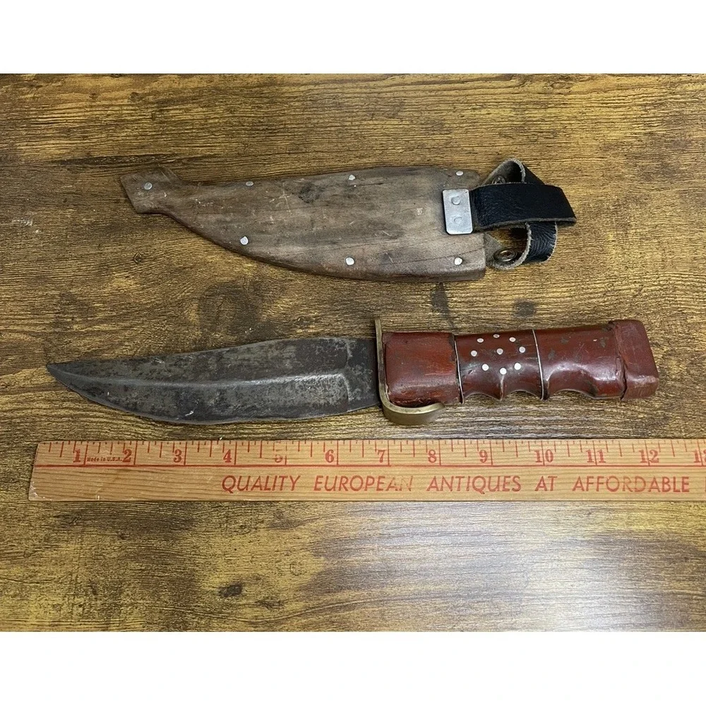 RARE HUNTING KNIFE OR GENERAL PURPOSE KNIFE‎ WITH A PERSONALIZED WOODEN COVER